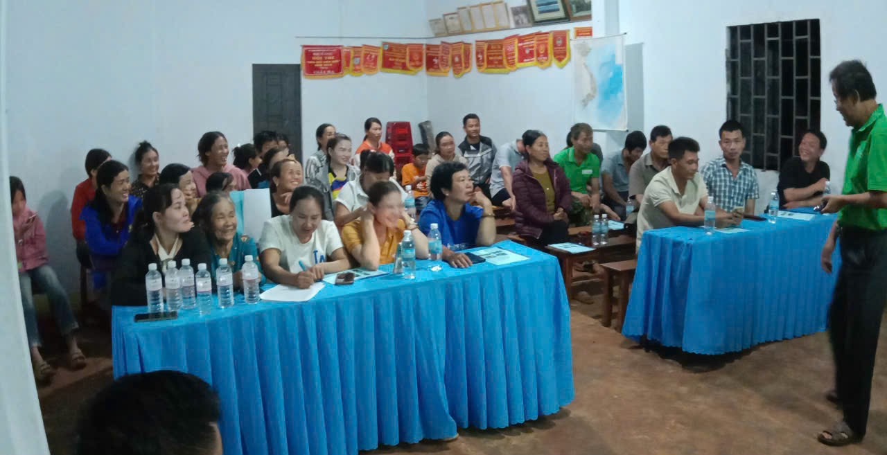HỘI NÔNG DÂN XÃ EA KIẾT PHỐI HỢP TỔ CHỨC TẬP HUẤN KHOA HỌC KỸ THUẬT CHO HỘI VIÊN, NHÂN DÂN TRÊN ĐỊA BÀN XÃ